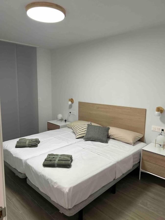 Apartamentos Breton 17 Suite Familiar Alicante Luaran gambar